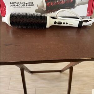 Infrared Thermal Round Brush Hot Air Styler - White/Black